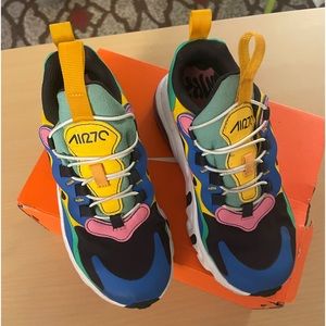 Kids Nike sneakers size 13 c (7years old)- Worn only once. Size was too small.